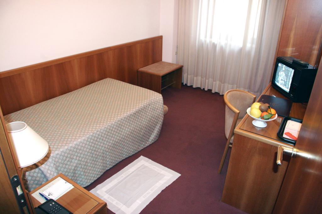 Hotel Villa Ottoboni Pordenone Rom bilde